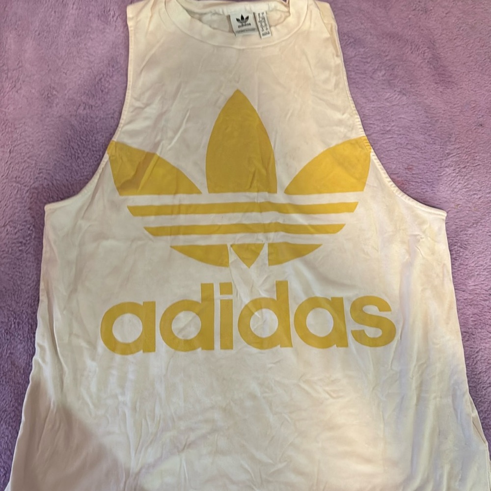 Adidas athletic top